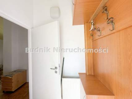 Jasne Studio 38 m , jak dom . Odrębne wejście.