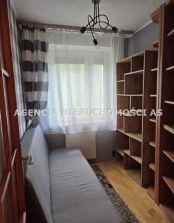 WYGODNE, PRZESTRONNE W OS. KAZIMIERZOWSKIM
