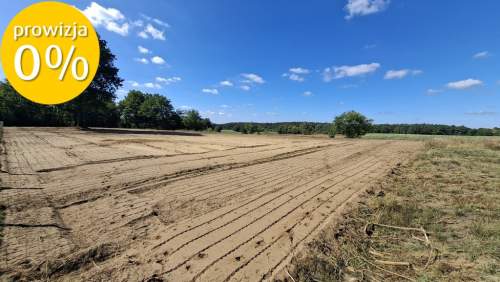 Urokliwa działka z widokiem na las- Letnica