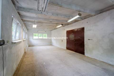200m2 usługowo-magazynowego, duży parking