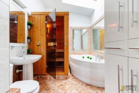 Dwupoziomowe 100m2 Sauna Kominek Garaż
