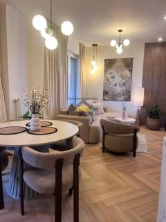 Apartament 93,5 m z ogródkiem i 2 miejscami post.