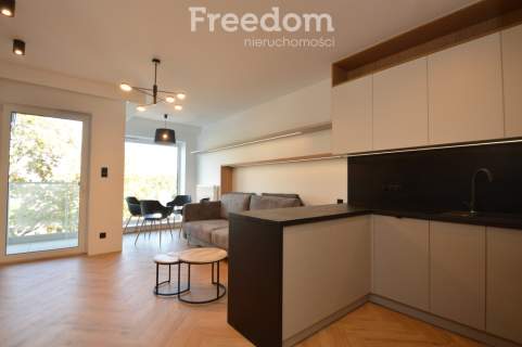 Nowoczesny apartament w pobliżu jeziora