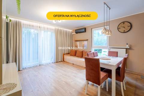 100 m OGRODU DO WYŁĄCZNEGO KORZYSTANIA 3 POKOJE