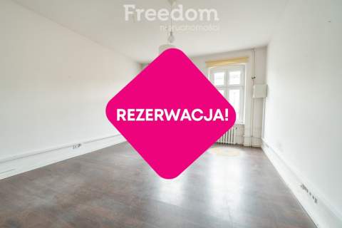 Jako mieszkanie lub lokal przy Deptaku Bogusława