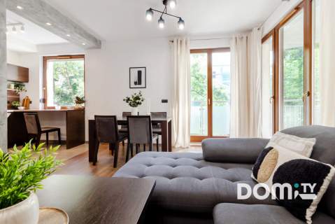Duży Balkon, Z klimatyzacją, Umeblowane