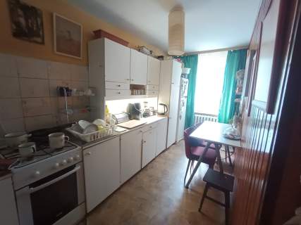 Przestronne mieszkanie w Bieńczycach z piwnicą