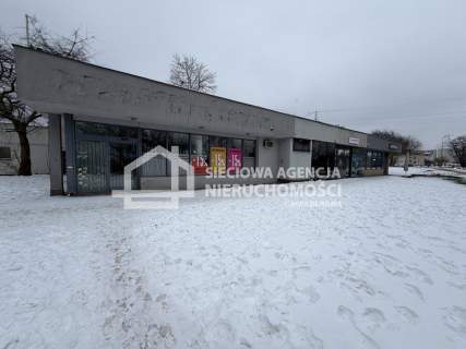 Lokal na parterze z witryną od gł.ul.-Gdy Obłuże