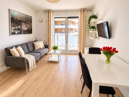 Piękna 2 pokoje przyjemny balkon garaż/CIche