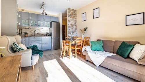 TARAS 12,7 m2 ZE ŚCIANĄ ZIELENI - BAGRY PARK