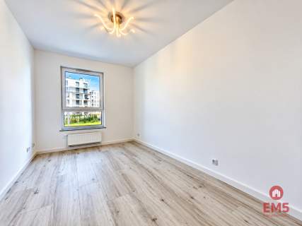 Mieszkanie 80 m 4 pokoje Duży balkon