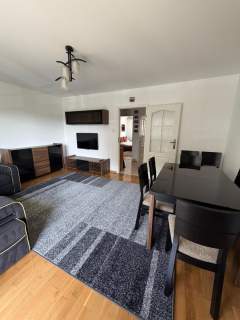 Mieszkanie 2-pok., osobna kuchnia, balkon