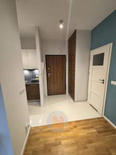 Apartament, 2 pokoje z garażem i komórką W CENIE