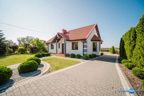 Dom 87m2 z osobnym garażem 37m2, ZAKRZEW