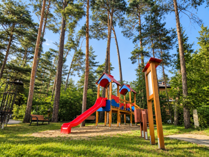 GOTOWY APARTAMENT 500 m OD PLAŻY Duży balkon wśród zieleni