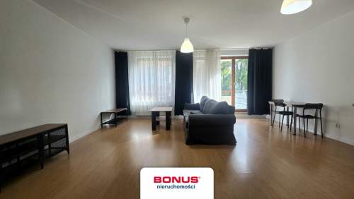 Atrakcyjny apartament przy parku Kasprowicza.