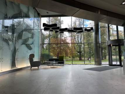 Nieruchomość komercyjna do wynajęcia, 562 m2, Warszawa