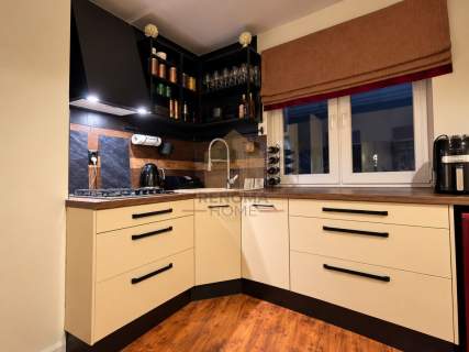 STYLOWE MIESZKANIE Z KOMINKIE 48,70 m 2 POKOJE UL. KOŻUCHOWSKA