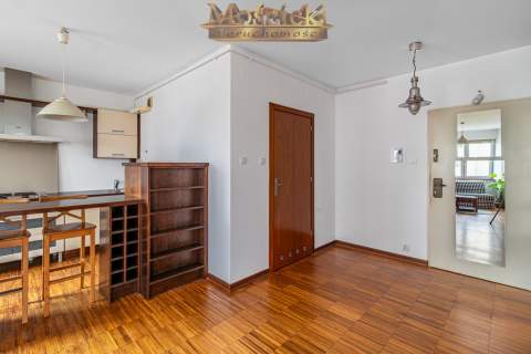 Przestronne 2 pokoje Kabaty blisko metra