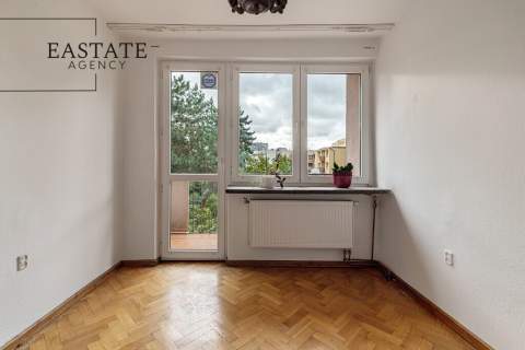 Saska Kępa oddzielna kuchnia duży balkon garaż 2 komórki