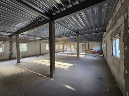 Hala 1400m2 na gruncie 5000m2