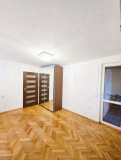 3 pokoje - dużo zieleni - balkon - przestronne