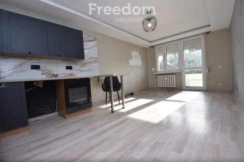 3 pokoje, 47 m2, blok, balkon, Namysłów