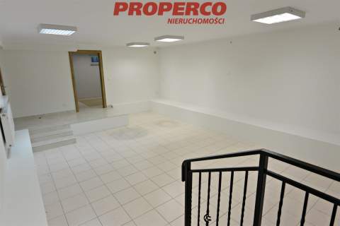 Lokal pow. 54,2m2, Daleszyce, Centrum