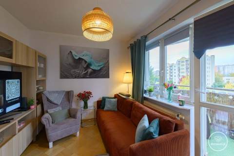 BIELANY 2 POKOJE 2007 r BALKON TRAMWAJ CHOMICZÓWKA KW