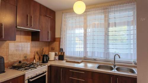 BURZYN - gospodarstwo, dom, ziemia, las 12,74 ha 