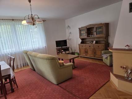 solidny dom z 3 mieszkaniami w centrum Rumi w spokojnej lokalizacji