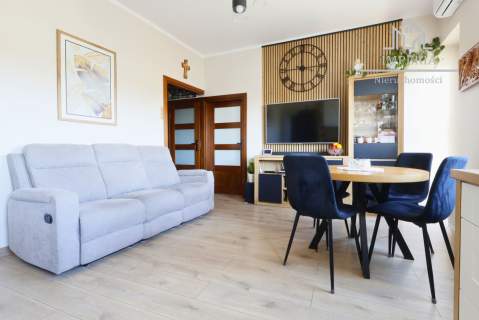 3 pokoje z balkonem, garażem i piwnicą Centrum Skarszew