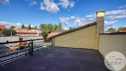 Kamienica Stęszew Rynek lokal usługowy ogródek garaż