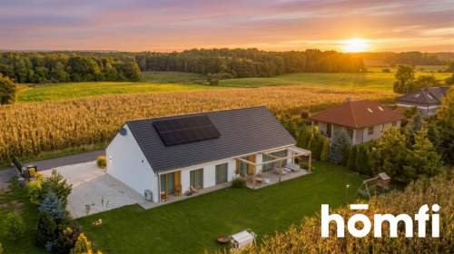 Unikalna parterowa stodoła Japandi Smart Home