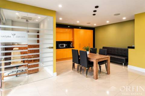 Lokal handlowo-usługowy w centrum Gdyni-131 m2