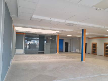 wynajmę magazyn 250m2powierzchnie wystawieniczą Bemowo