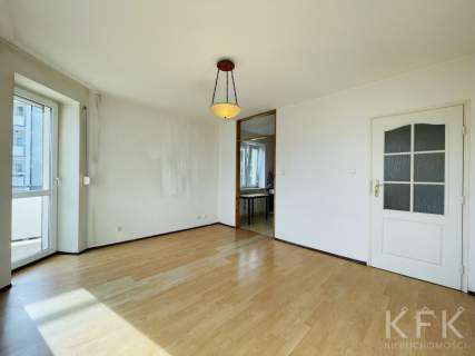 Koniuchy, wysoki parter,blok z cegły, patio