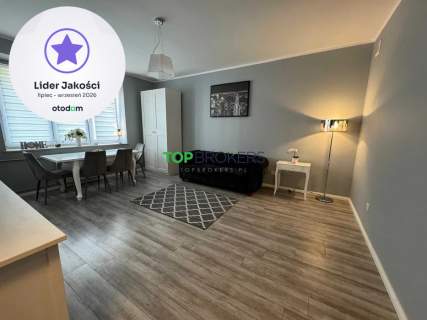 Stylowe studio w kamienicy blisko metra