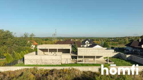 Nowoczesny design z betonu 2 tarasy 248 m2