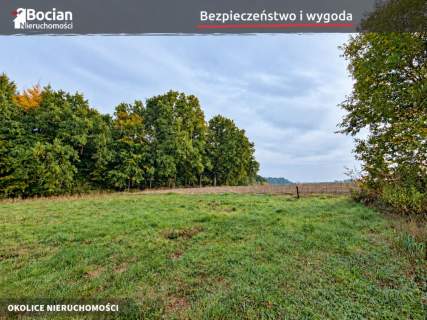 Uzbrojona,płaska działka pod lasem-Trąbki Wielkie 