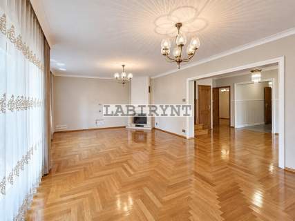 Stradom - luksusowa rezydencja - dom 440m2 budynek gospodarczy...