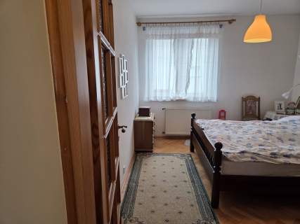 solidny dom z 3 mieszkaniami w centrum Rumi w spokojnej lokalizacji
