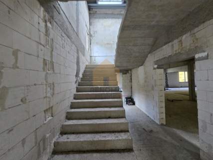 Hala 1400m2 na gruncie 5000m2