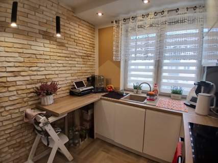 Bezczynszowe 1 piętro balkon piwnica
