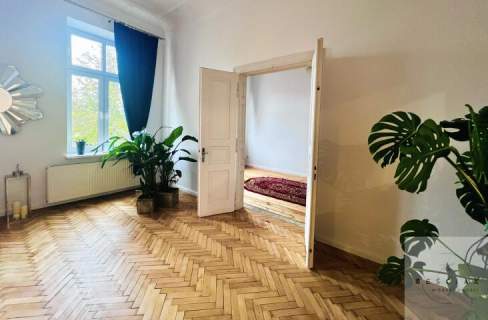WYJĄTKOWA PRZESTRZEŃ W ZABYTKOWEJ KAMIENICY - UL. BRODZIŃSKIEGO...
