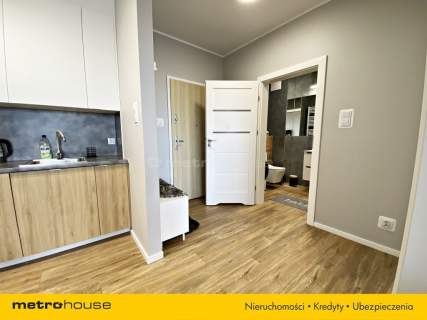 2 pokoje, dobra komunikacja, balkon, parking