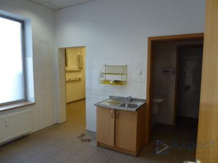 Lokal w ruchliwym miejscu, 174 m2, Pomorzany