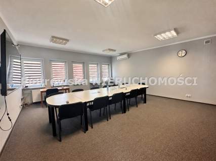 Biuro do wynajęcia, 183 m2, Sieradz