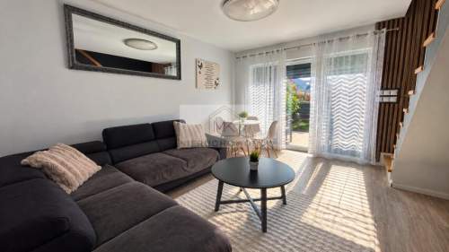 Szeregówka 102m2 5 pokoi ogródek garaż Maków Sk