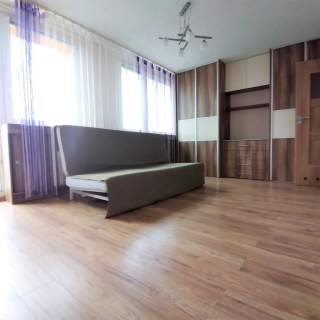 Kawalerka na sprzedaż 26 m2 balkon piwnicaSky Tower